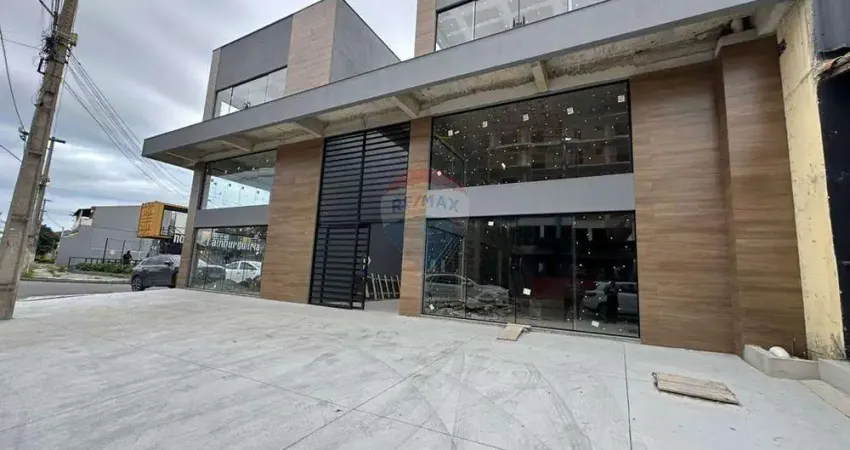 Lojas e salas comerciais , um centro comercial esperando seu comercio 7 lojas e 4 salas.