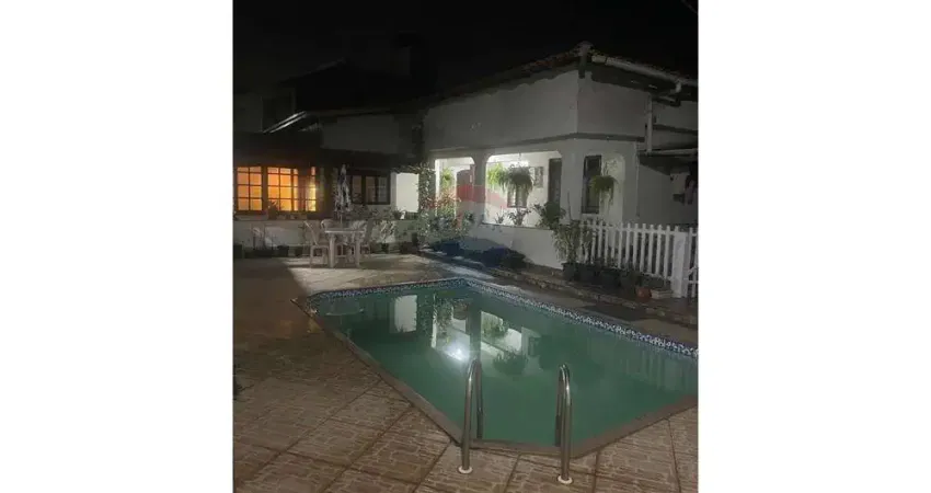 Casa com 5 quartos para alugar na Estrada Velha de Iguaba, 1, Balneário das Conchas, São Pedro da Aldeia