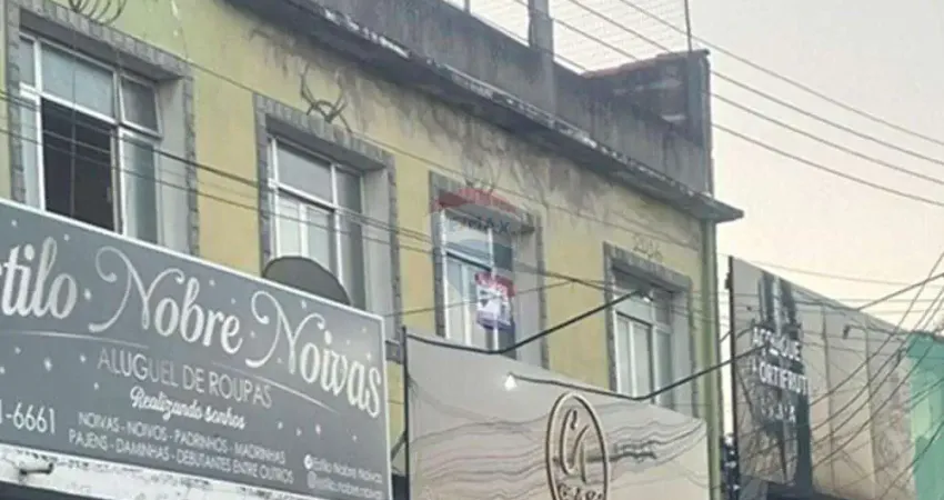 Apartamento  dois quartos no centro de são pedro da aldeia em frente o terminal de onibus , otima localização