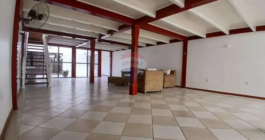 Casa com 3 quartos para alugar no Centro, Porto Seguro