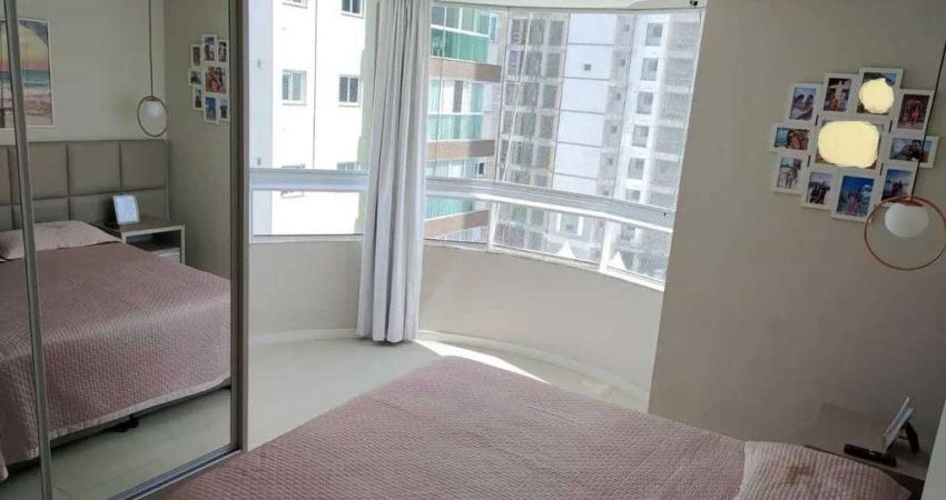 Apartamento com 3 dormitórios sendo 1 suíte e 1 vaga de garagem no Centro de Balneário Camboriú