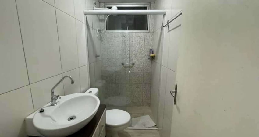 Apartamento mobiliado com 2 dormitórios e 1 vaga de garagem no Centro de Balneário Camboriú