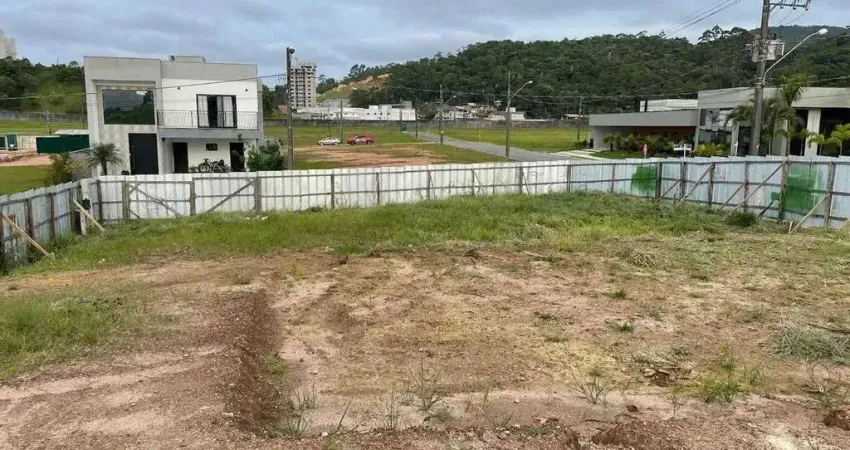 Terreno comercial à venda no Santa Regina, Camboriú 