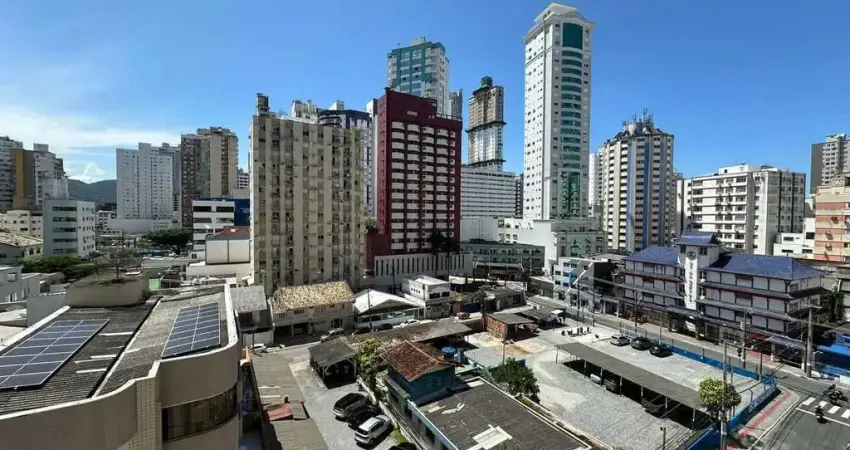 Cobertura Duplex com 4 dormitórios sendo 3 suítes e 1 vaga no Centro de Balneário Camboriú