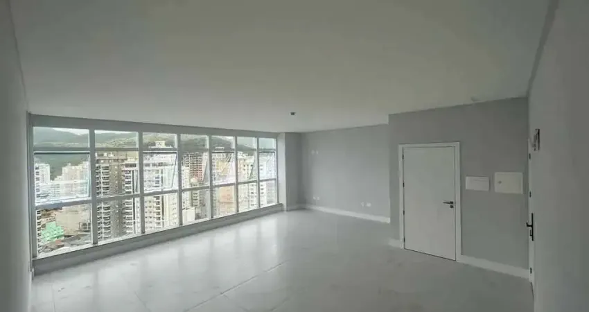 Sala Comercial em Prédio Comercial na Meia Praia - Itapema