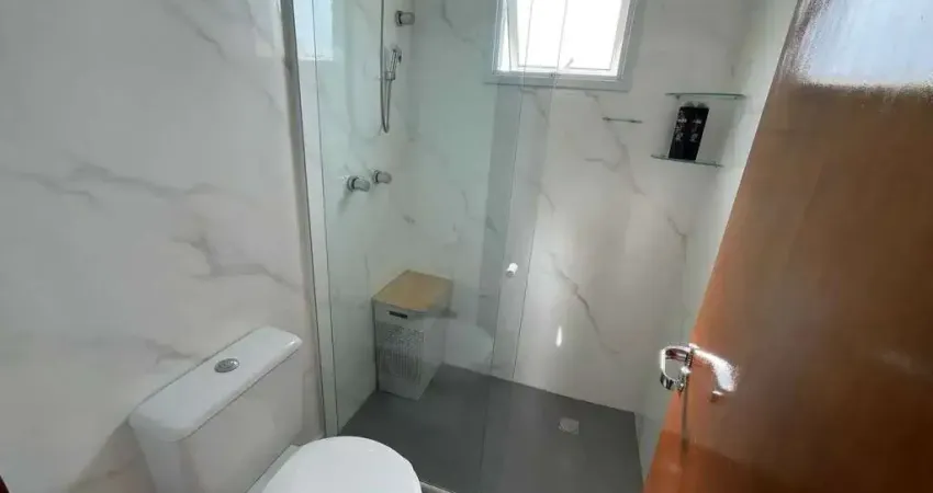 Apartamento mobiliado com 3 dormitórios sendo 1 suíte e 1 vaga de garagem em Penha/SC
