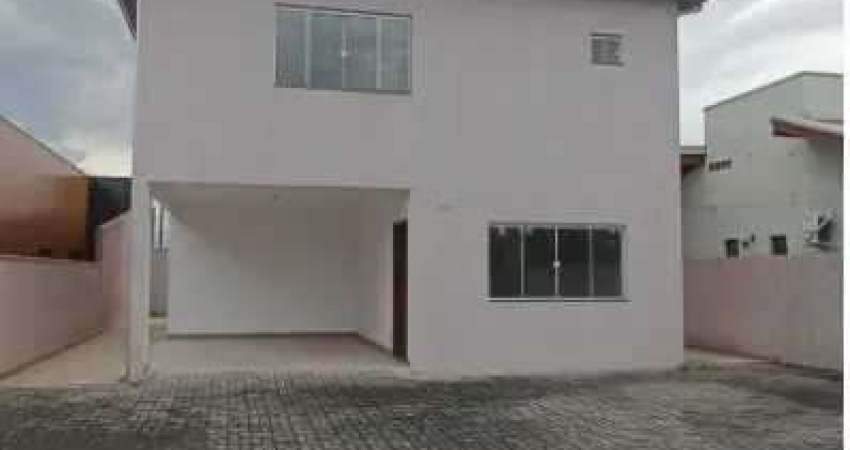 Excelente Casa em Condomínio com 3 suítes e 8 vagas no Bairro São Francisco de Assis - Camboriú