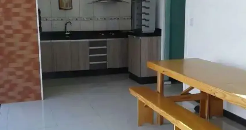 Casa com 3 dormitórios sendo 1 suíte e 1 vaga de garagem no Centro de Penha