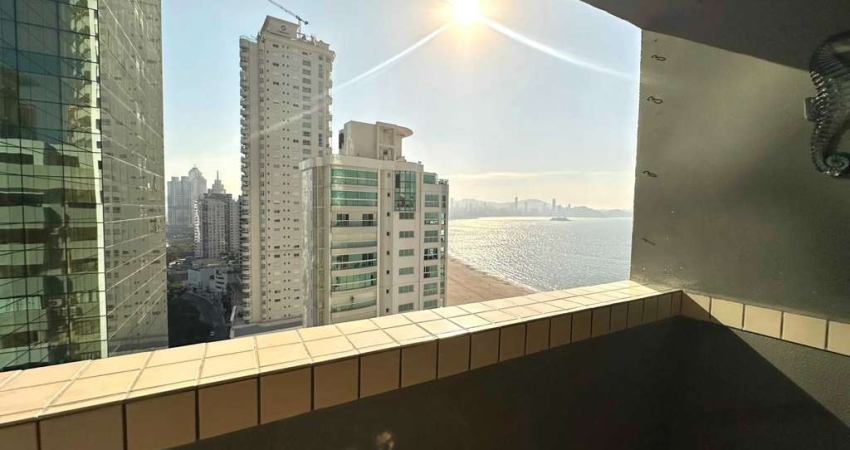 Apartamento com 2 dormitórios sendo 1 suíte e 1 vaga na Avenida Atlântica em Balneário Camboriú