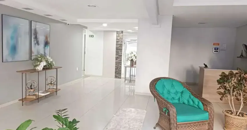 Kitnet mobiliada com 1 dormitórios e 1 vaga de garagem no centro de Balneário Camboriú