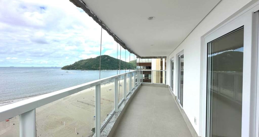 Apartamento frente mar com 4 suítes e 1 vaga de garagem no Centro de Balneário Camboriú