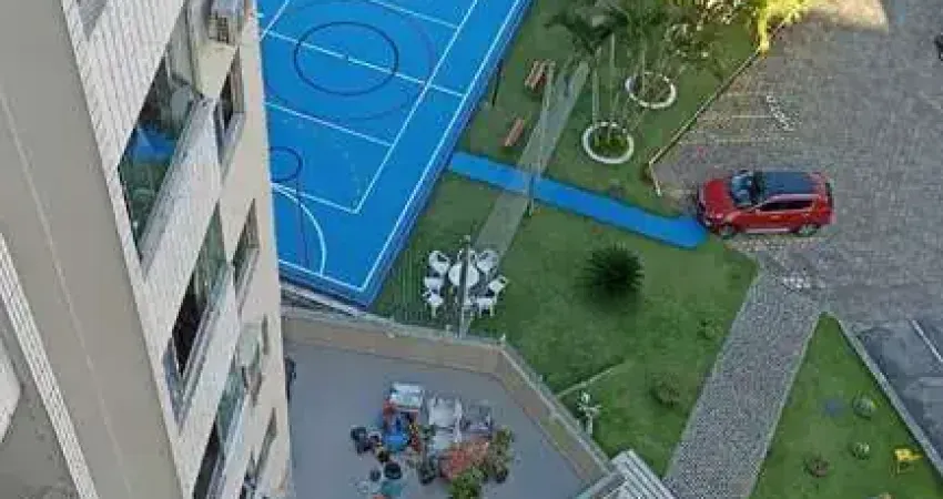 Apartamento Semi-Mobiliado com 1 dormitório e 1 vaga no Bairro Pioneiros em Balneário Camboriú