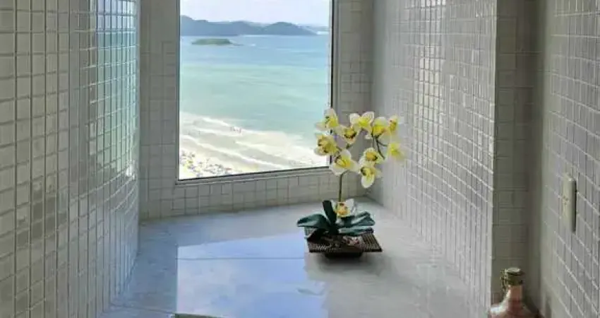 Apartamento frente mar pronto para morar com 3 suítes e 2 vagas no Centro de Balneário Camboriú