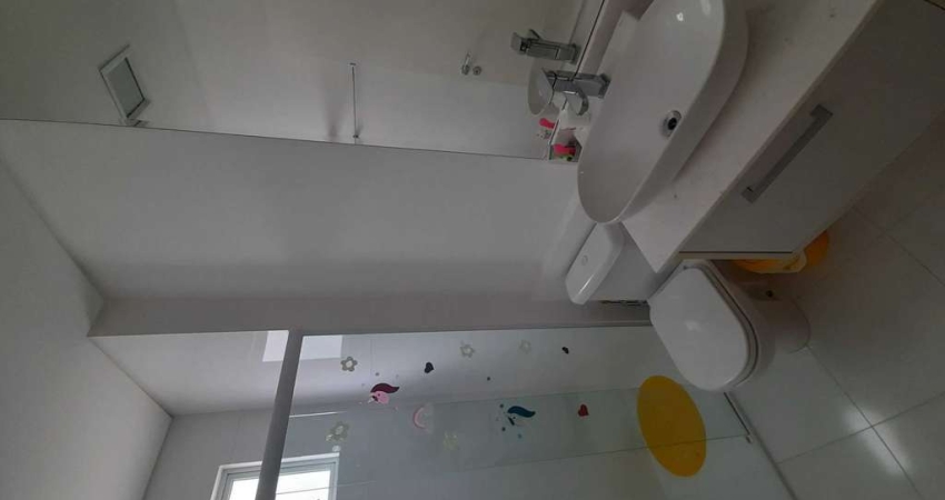 Edifício Residencial com 3 suítes e 2 vagas de garagem no Bairro Pioneiros - Balneário Camboriú