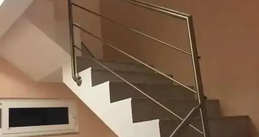 Casa com 2 dormitórios sendo 1 suíte e 2 vagas de garagem no Bairro Ferraz em Garopaba