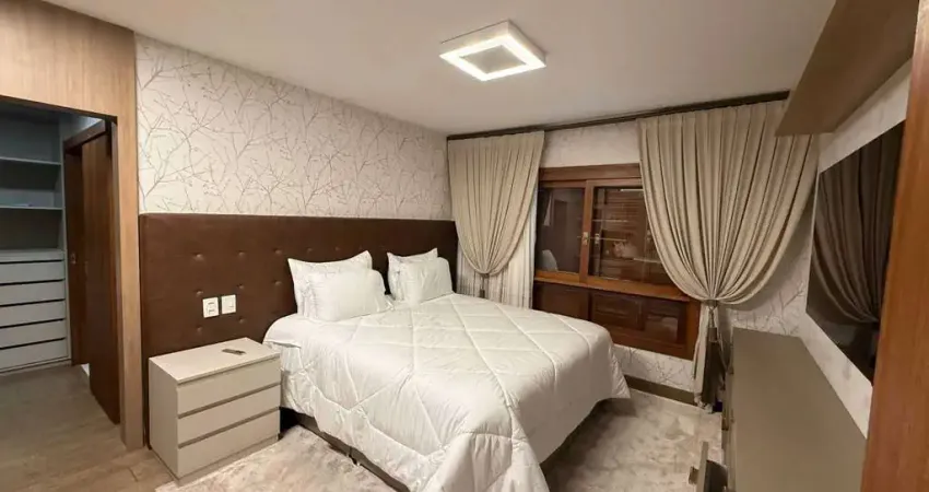 Casa finamente mobiliada com 3 suítes  e 2 vagas de garagem na Serra Gaúcha em Gramado/RS
