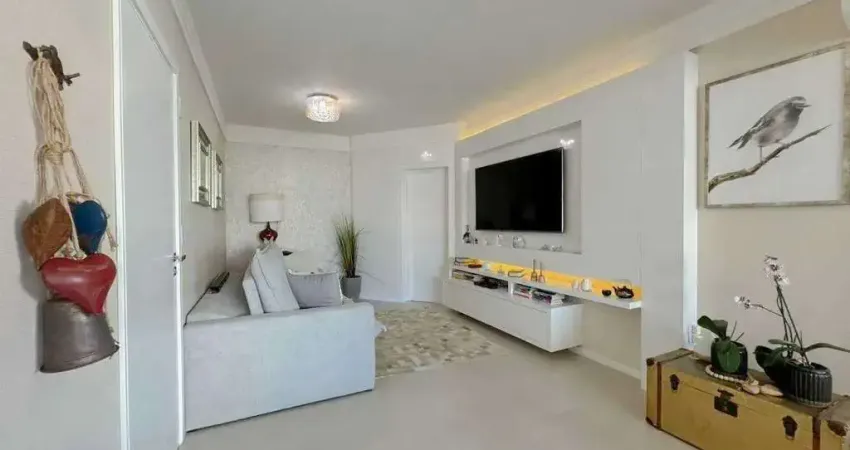Apartamento com 3 suítes e 2 vagas garagem no Centro em Balneário Camboriú