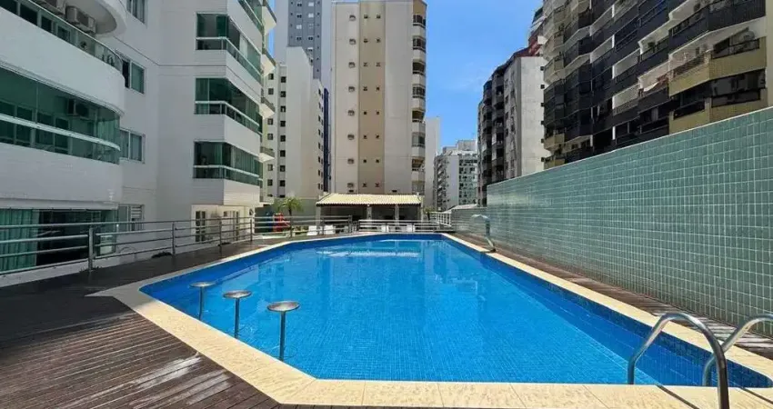 Apartamento com dois dormitórios sendo 1 suíte e 1 vaga de garagem no Centro em Balneário Camboriú
