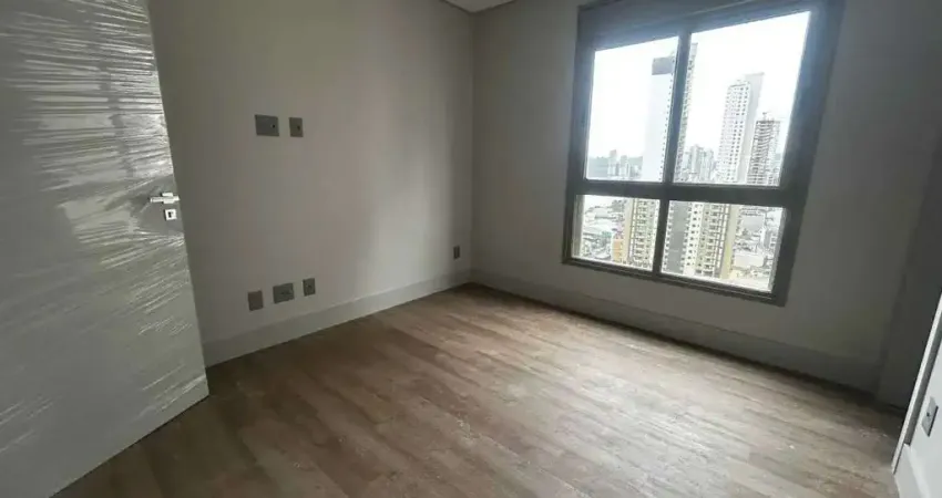 Apartamento de 3 suítes e 2 vagas no Centro de Itajaí