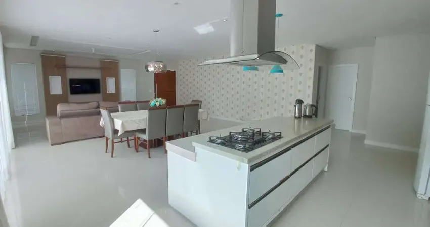 Casa à Venda, 4 Quartos(1 Suite), 2 Vagas, 355m2, Ratones, Florianópolis /SC