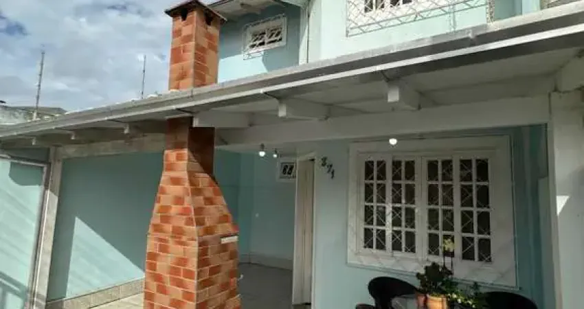 Casa com 2 dormitórios sendo 1 suite e 1 vaga de garagem no bairro São Vicente em Itajaí
