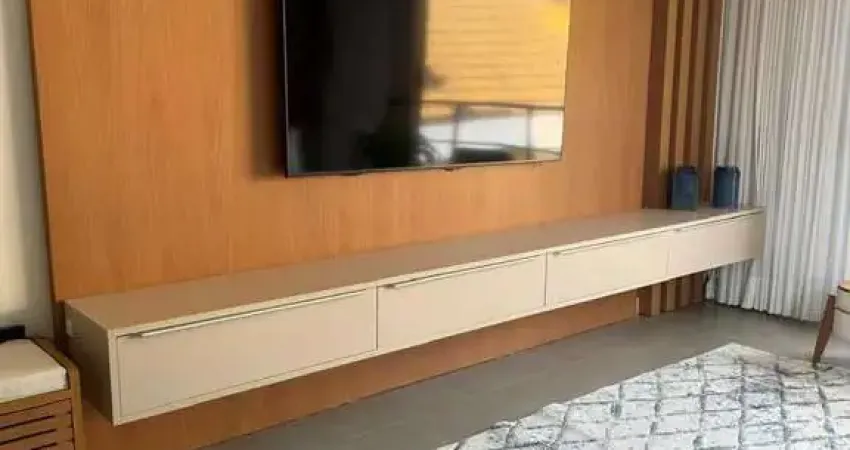 Sobrado em condomínio  com 1 suíte e 1 demi,  2 vagas na Praia dos Amores em Balneário  Camboriú