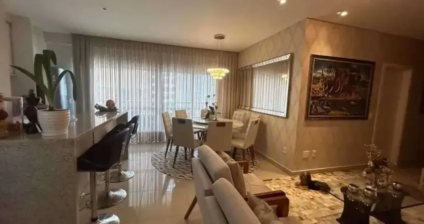 Apartamento com vista para o mar com 3 dormitórios e 2 vagas de garagem em Balneário Camboriú