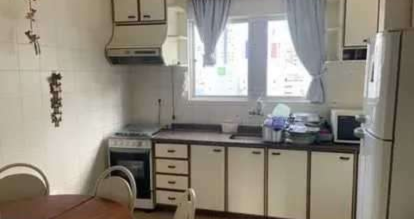 Apartamento com 2 dormitórios sendo 1 suíte e 1 vaga de garagem em Balneário Camboriú