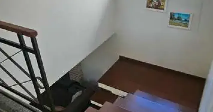 Casa  à Venda, 310 m2, 3 Dormitórios (Suíte), 4 Vagas -   Pedra Branca - Palhoça/SC