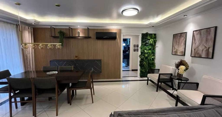 Apartamento com 3 dormitórios sendo 1 suíte, 1 vaga de garagem no Centro de Balneário Camboriú