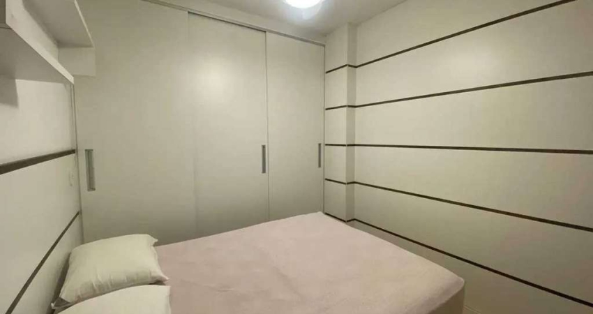 Apartamento Frente Mar com 2 dormitórios sendo 1 suíte e 1 vaga no Centro de Balneário Camboriú