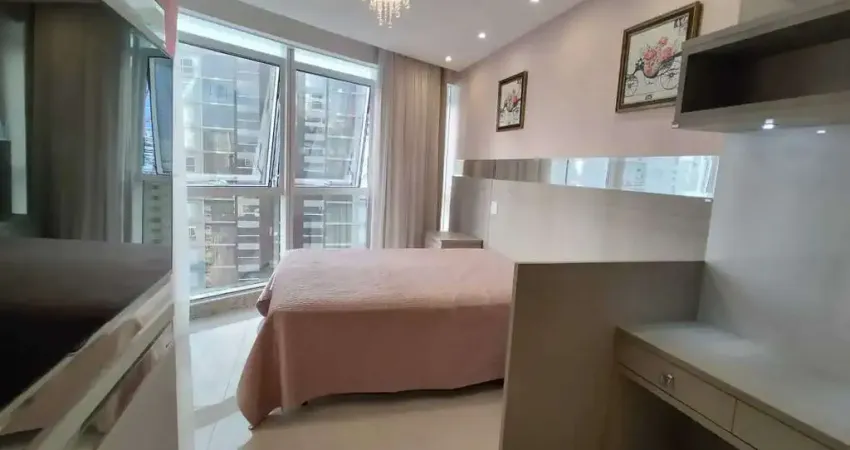 Apartamento com 4 quartos e 3 vagas de garagem no Bairro Meia Praia - Itapema