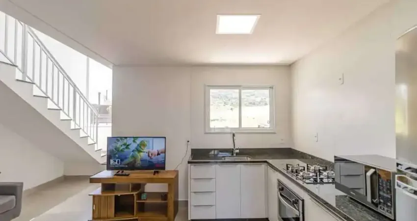 Sobrado mobiliado com 3 suítes e 1 vaga de garagem no Bairro Ferraz em Garopaba