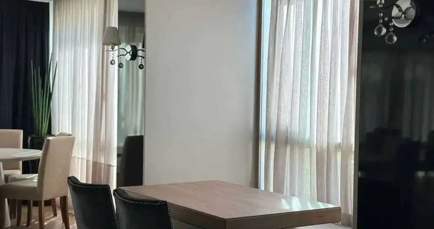 Apartamento espaçoso com 3 suites e 2 vagas de garagem no Centro de Itajaí