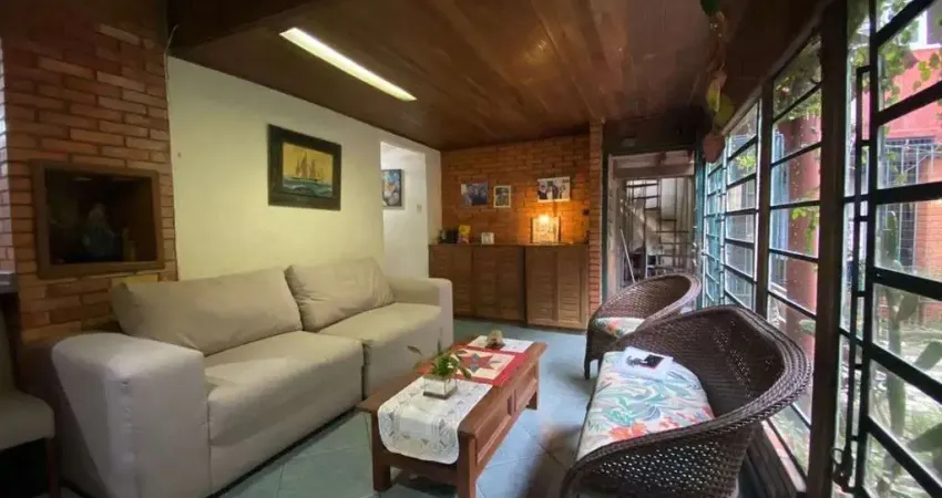Casa à Venda, 188m2, Agronômica, Florianópolis/SC