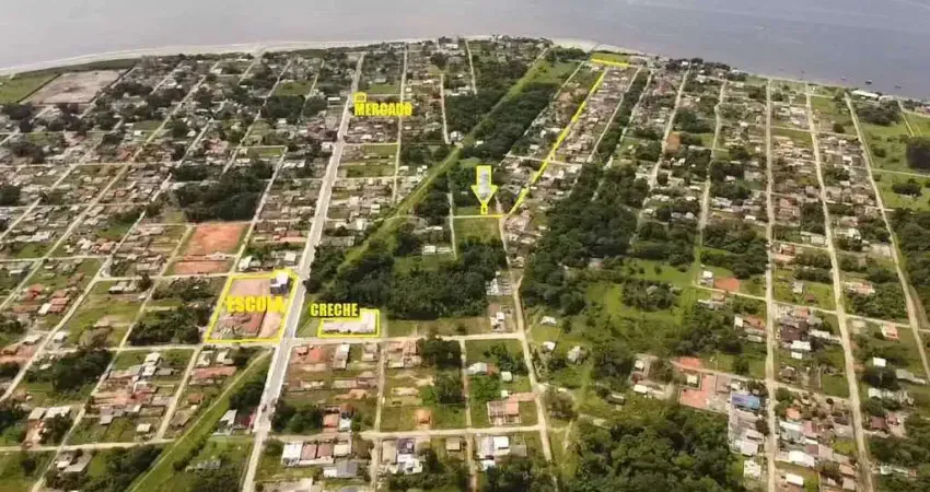 Terreno limpo e cercado com 300m2 apenas a 1000 metros do mar em Itapoá