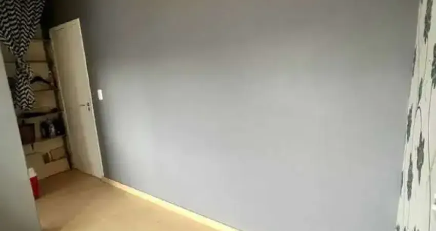 Apartamento com 2 dormitórios e 1 vaga de garagem no Centro de Balneário Camboriú