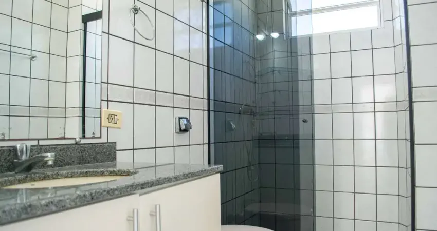 Cobertura duplex com 4 dormitórios sendo 1 suíte, 1 vaga de garagem em Bombas, Bombinhas