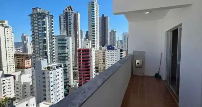 Apartamento com 2 dormitórios sendo 1 suíte e 1 vaga de garagem na Av. Brasil em Balneário Camboriú