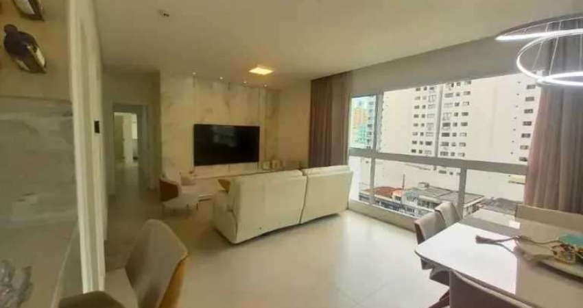 Apartamento mobiliado com 3 suítes e 3 vagas de garagem em Balneário Camboriú- Centro
