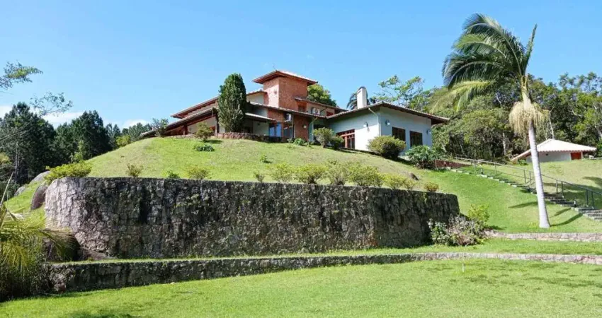 Chácara com 4 Dormitórios à Venda, possui Piscina, Área de 78.000 m²  - Ratones - Florianópolis/SC