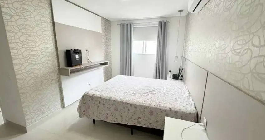Apartamento com 3 dormitórios sendo 1 suíte e 2 vagas de garagem em Itapema
