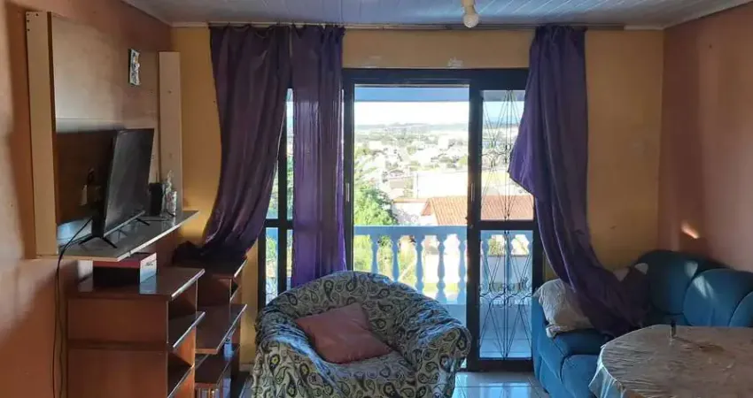 Casa com 6 dormitórios e 3 vagas de garagem no bairro Guarani em Colombo PR