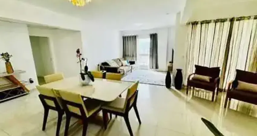 Apartamento mobiliado com 3 suítes!! Excelente oportunidade no Centro de Balneário Camboriú