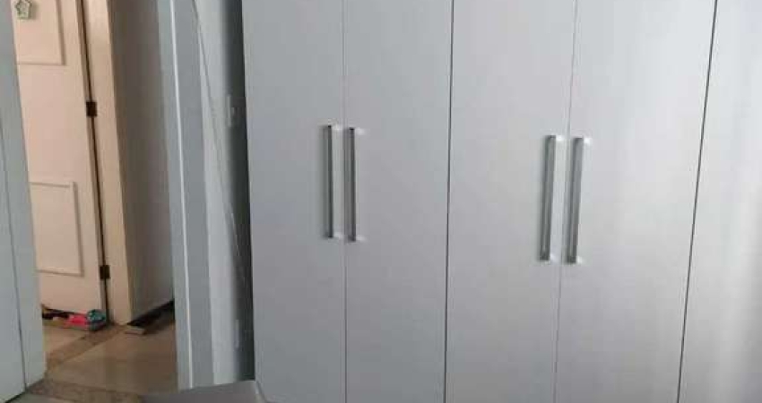 Apartamento com 3 dormitórios e 2 vagas em Perfeita Localização no Centro de Balneário Camboriú