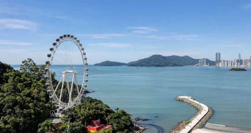 Apartamento com 4 suítes Vista Mar Balneário Camboriú