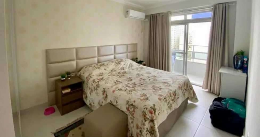 Apartamento com 3 suítes e 1 vaga de garagem no Centro de Balneário Camboriú