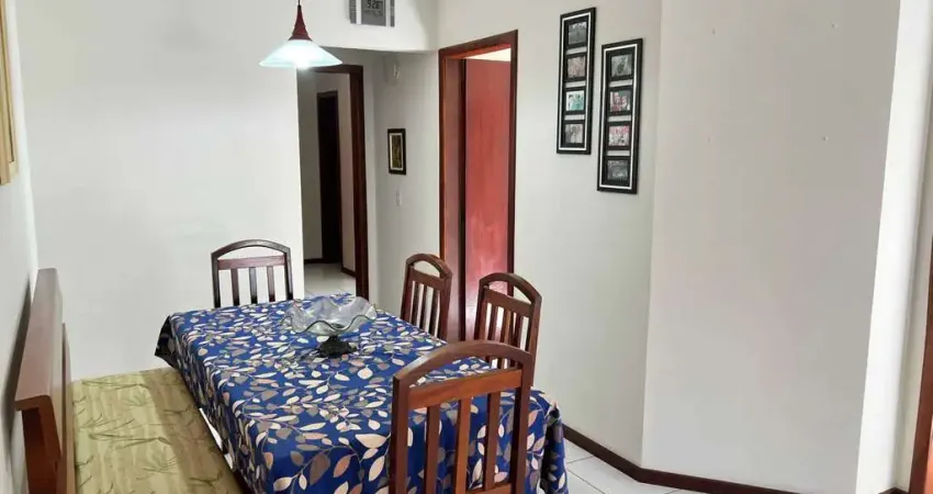 Apartamento mobiliado com 3 dormitórios sendo 1 suíte e 2 vagas de garagem em itapema/sc