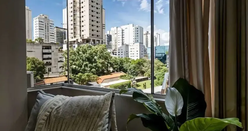 Apartamento mobiliado com 3 dormitórios sendo 1 suíte e 1 vaga em balneário camboriú/sc
