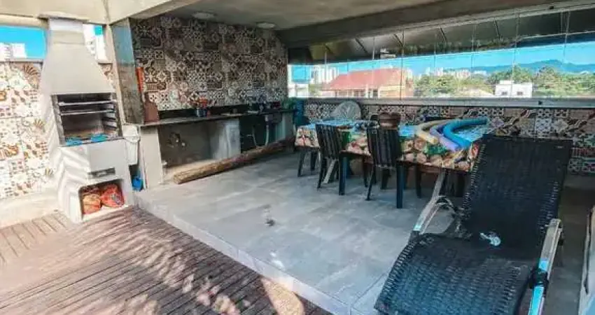 Casa alto padrão com 3 dormitórios sendo 1 suíte master e 4 vagas- itacolomi | balneário piçarras/sc